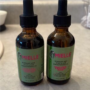 Mielle Rosemary Hair Oil INCLUDES 2 
NEW - No box